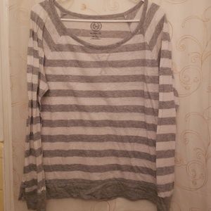 Used long sleeve shirt